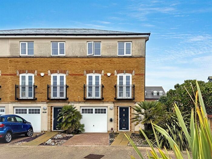 4 Bedroom Terraced House For Sale In San Diego Way, Eastbourne, BN23