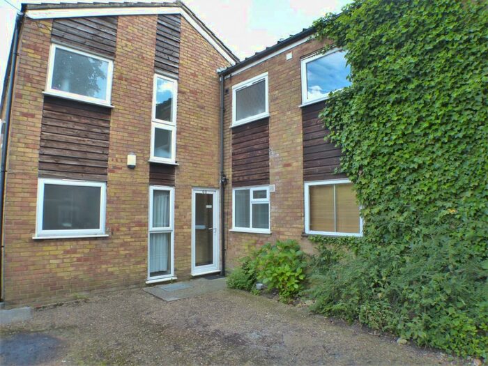 1 Bedroom Flat To Rent In Westbury Road, Brentwood, Essex, CM14