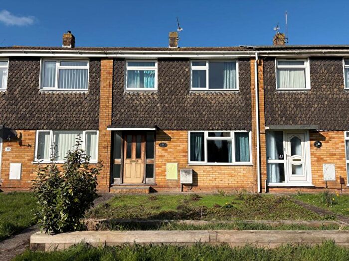 3 Bedroom Terraced House For Sale In Sandy Lodge, Yate, Bristol, Avon, BS37