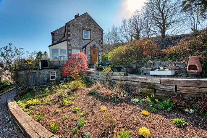 2 Bedroom Semi-Detached House For Sale In Hillside, Middleton, DE4