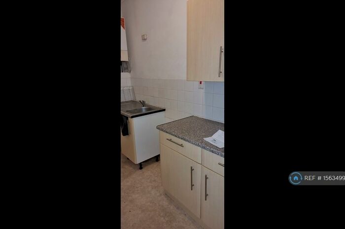 1 Bedroom Flat To Rent In Llanhilleth, Abertillery, NP13