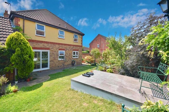 4 Bedroom Detached House To Rent In Longleat Grove, Kettering NN15