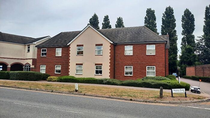 2 Bedroom Flat To Rent In Newton Road, Bletchley, Milton Keynes, MK3