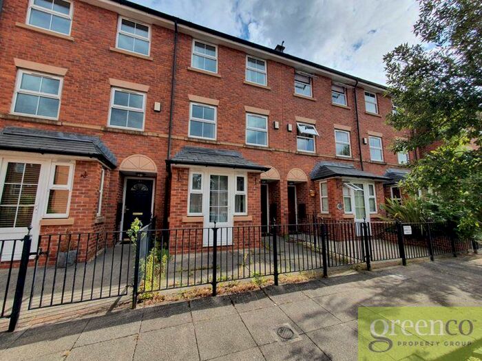 4 Bedroom Town House To Rent In Bandy Fields Place, Salford, M7