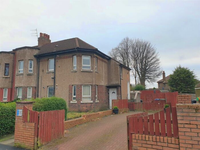 3 Bedroom Flat To Rent In Montgomery Road, Paisley, PA3