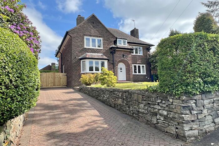 4 Bedroom Detached House For Sale In Higham Lane, Gee Cross, Hyde, SK14