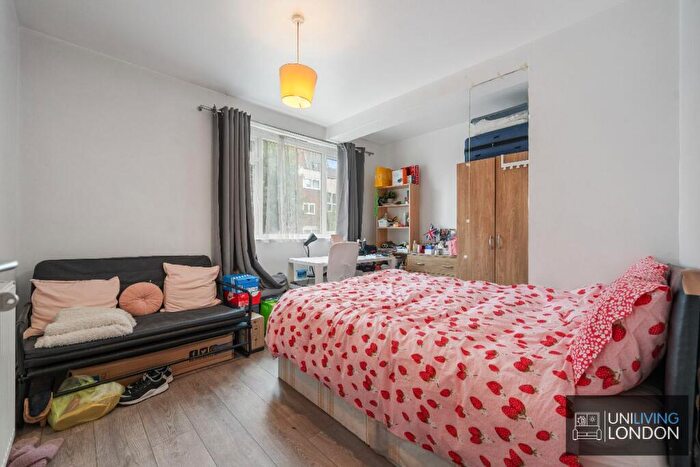 3 Bedroom Flat To Rent In Kirkstone, Harrington Street, NW1