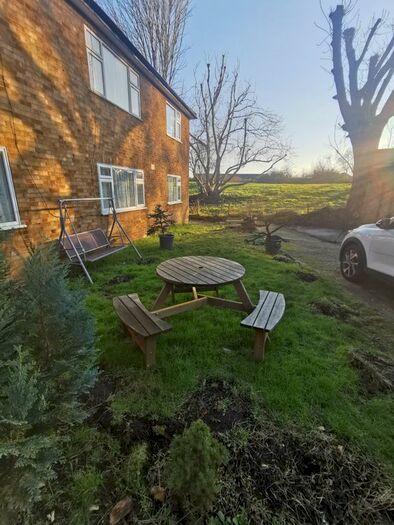 3 Bedroom Flat To Rent In Bittacy Road, Mill Hill NW7