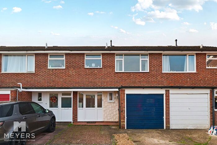 3 Bedroom Terraced House For Sale In Richmond Road, Wimborne, BH21