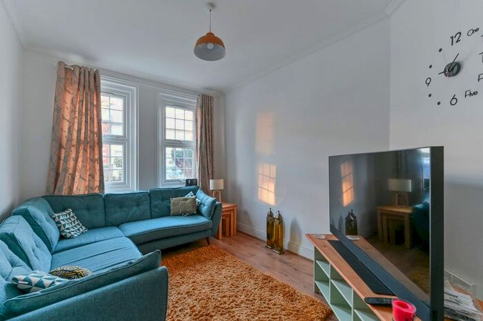 3 Bedroom End Of Terrace House To Rent In Cowper Avenue, Sutton, SM1