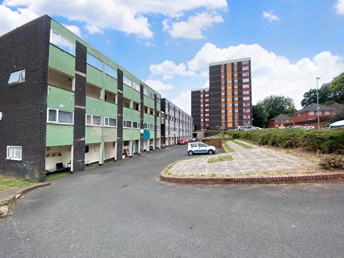3 Bedroom Flat To Rent In St. Cecilia Close, Kidderminster, DY10