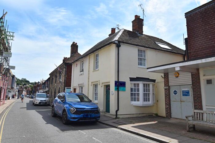 2 Bedroom Semi-Detached House For Sale In High Street, Hythe, CT21