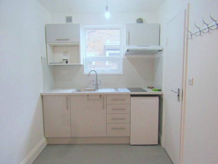 Studio To Rent In Lower Clapton Road, Hackney, E5