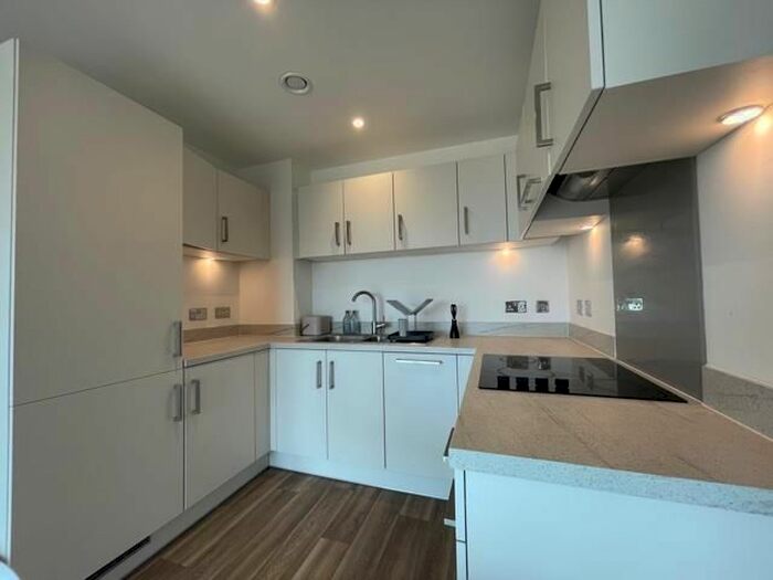 2 Bedroom Flat To Rent In Rickman Drive, Birmingham B15