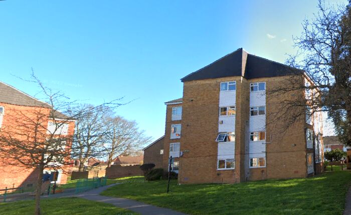 2 Bedroom Flat To Rent In Field Road, Feltham, TW14