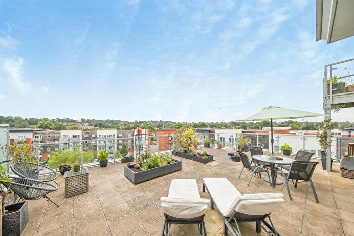 2 Bedroom Apartment For Sale In Reavell Place, Ipswich, IP2