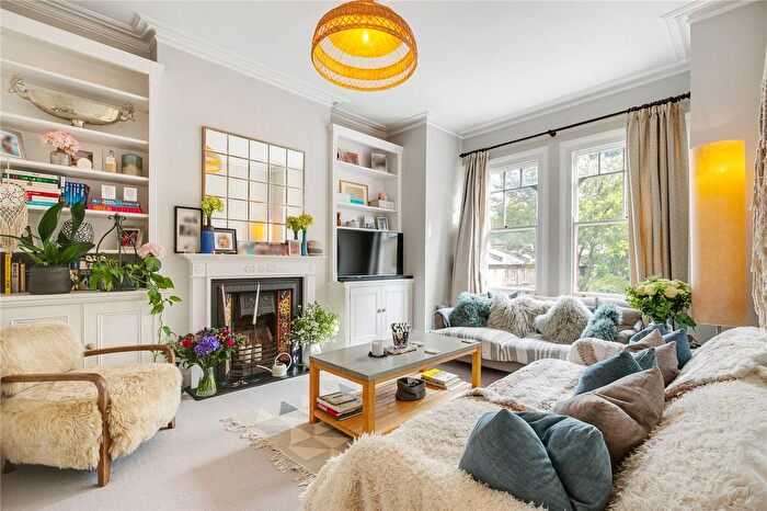 4 Bedroom Flat For Sale In Wix's Lane, SW4