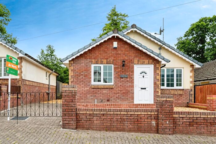 3 Bedroom Detached Bungalow For Sale In Perth Y Dion, Resolven, Neath, SA11