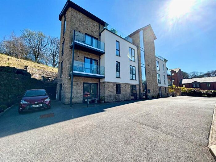2 Bedroom Apartment For Sale In Co-Operative Street, Disley, Stockport, SK12