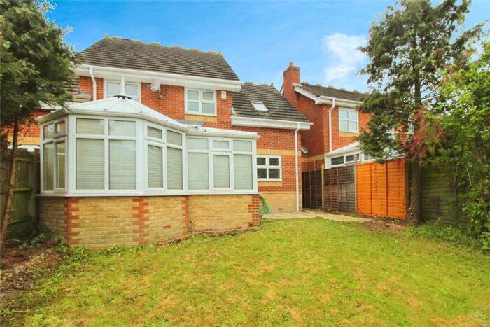4 Bedroom Detached House To Rent In Hadleigh Drive, Sutton, SM2