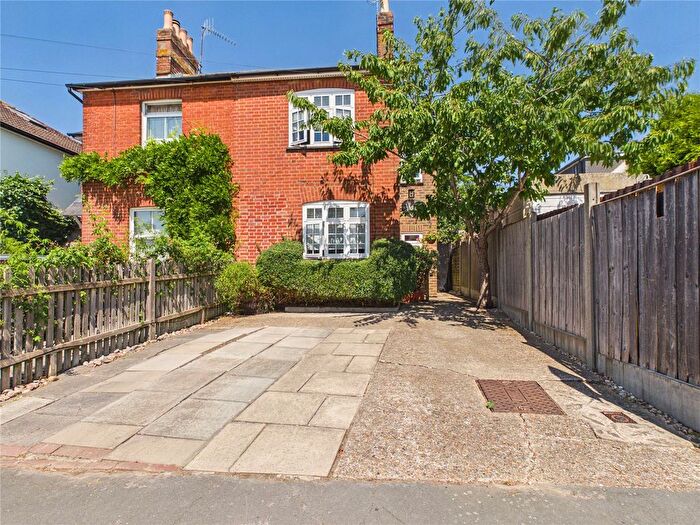 2 Bedroom Semi Detached House For Sale In Smith Road, Reigate, RH2