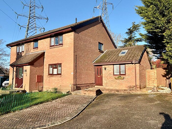 2 Bedroom Apartment For Sale In Clover Drive, Creekmoor, BH17