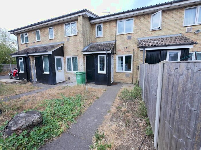 1 Bedroom Terraced House To Rent In The Hawthorns, Colnbrook, Slough, SL3