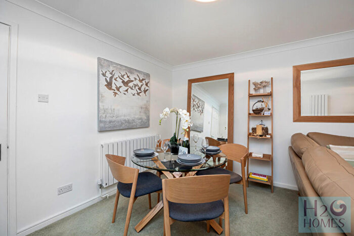 2 Bedroom Apartment To Rent In Neptune Court, BN2