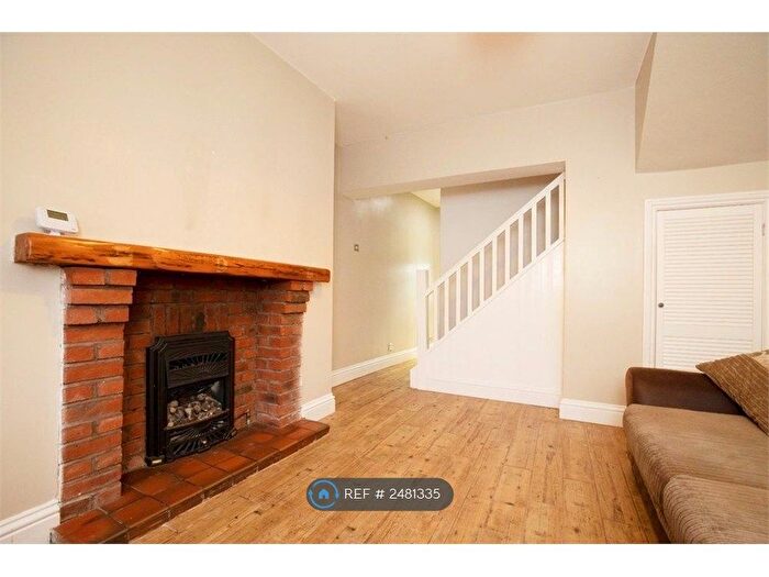 2 Bedroom Terraced House To Rent In Buxton Road, High Lane, Stockport, SK6