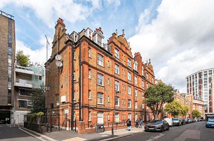 1 Bedroom Flat For Sale In Parker Mews, London, WC2B