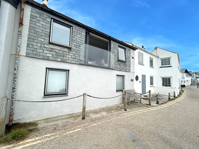 2 Bedroom Cottage For Sale In Mounts Road, Porthleven, TR13