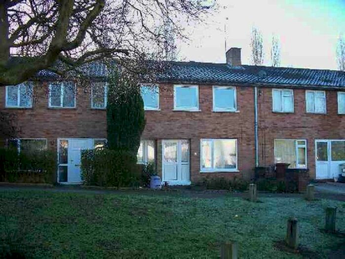 4 Bedroom Property To Rent In Garden Avenue, Hatfield, AL10