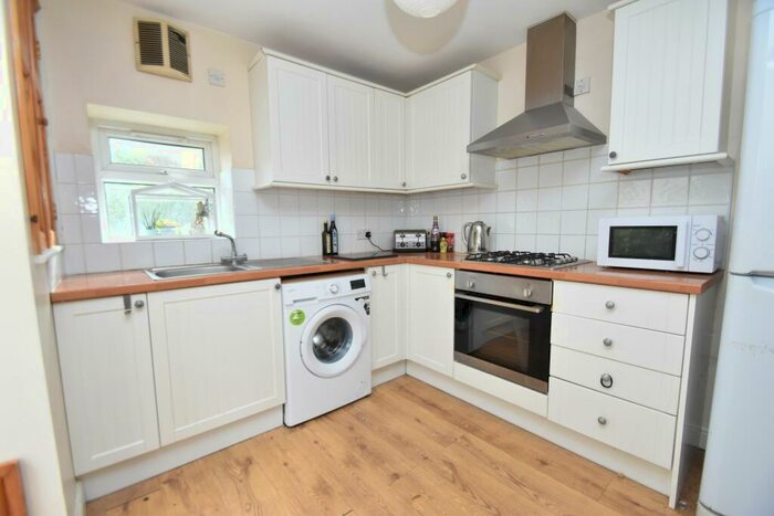 4 Bedroom House To Rent In Moy Road, Roath, Cardiff, CF24