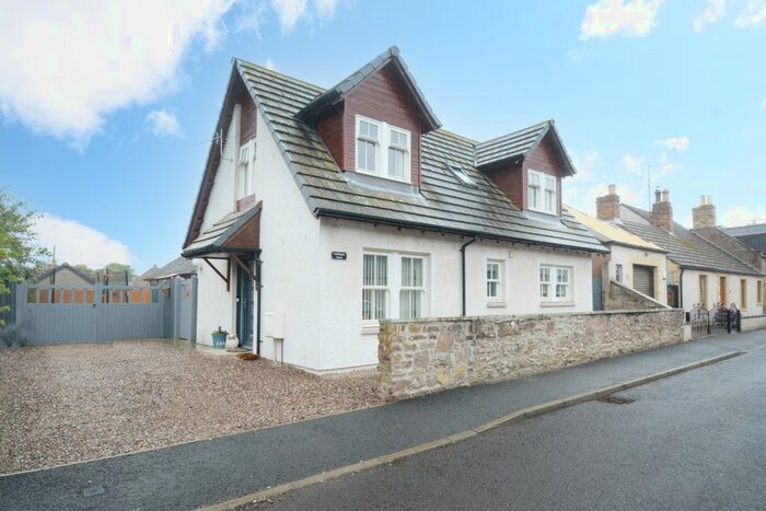 4 Bedroom Detached House For Sale In Middlegate, Friockheim, Arbroath, DD11