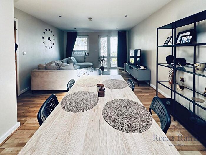 1 Bedroom Apartment For Sale In Rushey Green, London, SE6