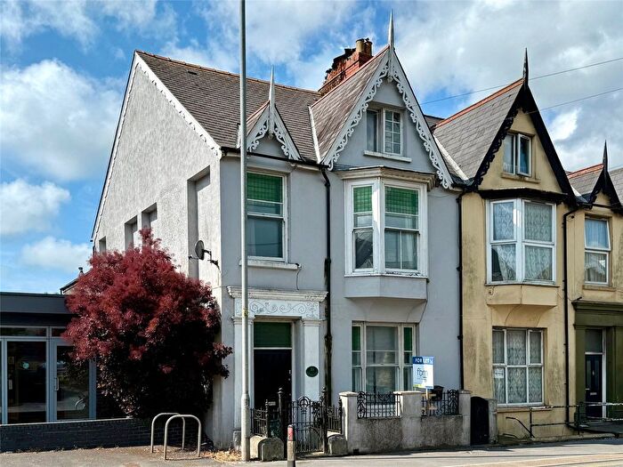 4 Bedroom Terraced House To Rent In London Road, Pembroke Dock, Pembrokeshire, SA72