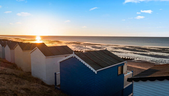 Chalet For Sale In Marine Crescent, Whitstable, CT5