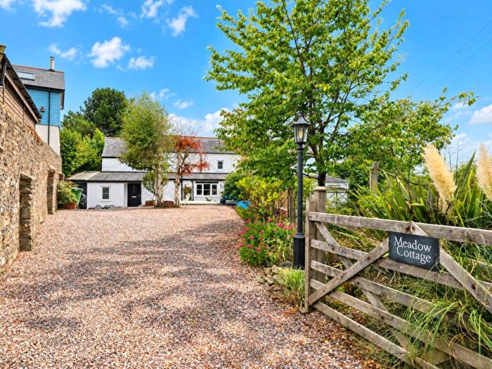 3 Bedroom Semi-Detached House For Sale In Tawstock, EX31