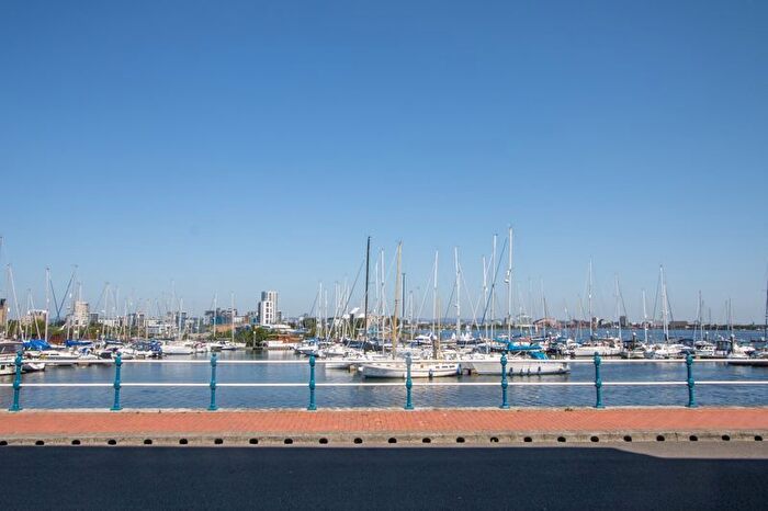 1 Bedroom Flat To Rent In John Batchelor Way, Penarth, CF64
