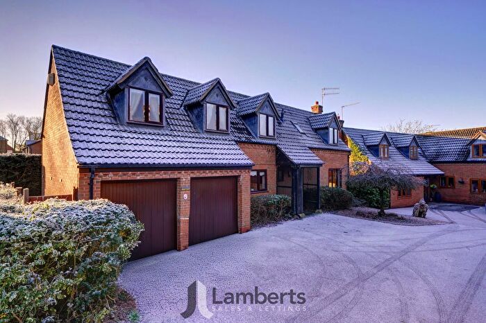 4 Bedroom Detached House For Sale In Parmington Close, Callow Hill, B97