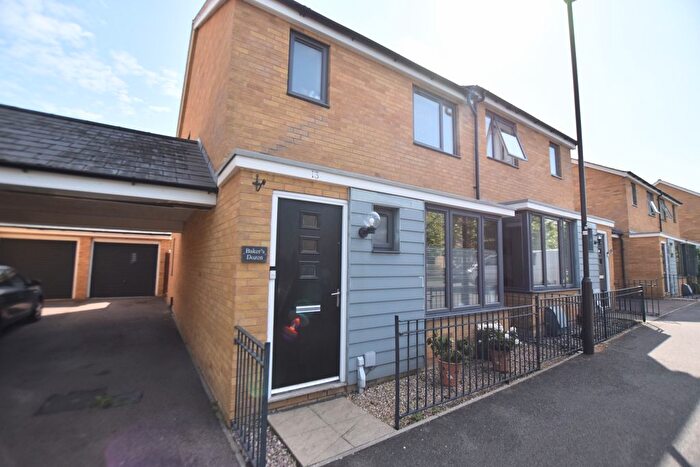 3 Bedroom Semi-Detached House To Rent In Butter Row, Wolverton, MK12