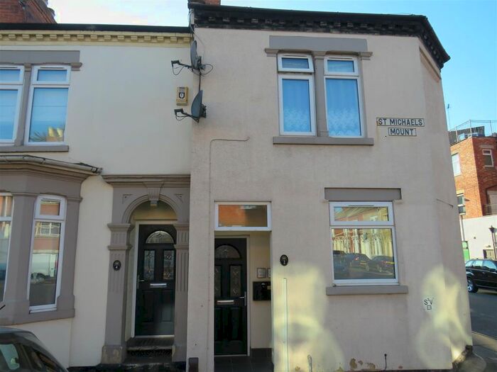 2 Bedroom Flat To Rent In St. Michaels Mount, Abington, Northampton, NN1