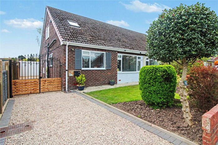 4 Bedroom Semi Detached House For Sale In Red Hall Walk, Leeds, West Yorkshire, LS14