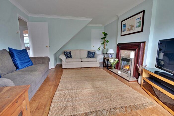 4 Bedroom Detached House For Sale In Poplars Way, Beverley, HU17