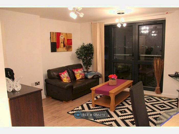 1 Bedroom Flat To Rent In Parham Drive, Ilford IG2