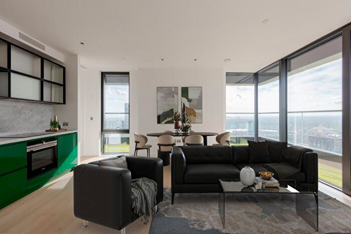 2 Bedroom Apartment For Sale In Bagshaw Building, Wards Place, E14