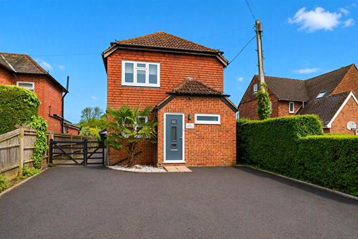 3 Bedroom Detached House For Sale In Bailes Lane, Normandy, Surrey, GU3