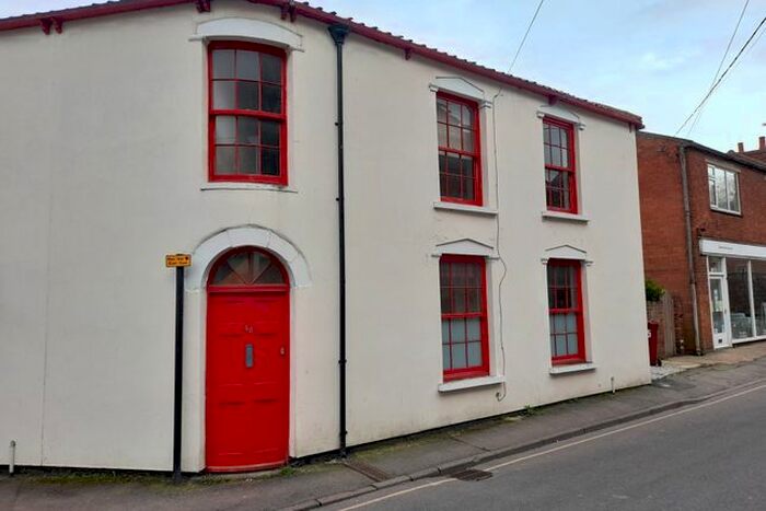 2 Bedroom Cottage To Rent In Chapel Lane, Barton-Upon-Humber, DN18