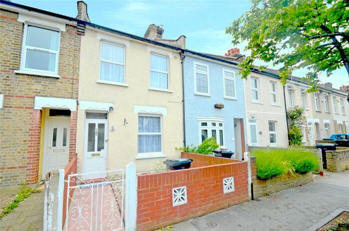 2 Bedroom Terraced House To Rent In Exeter Road, Addiscombe, Croydon, CR0