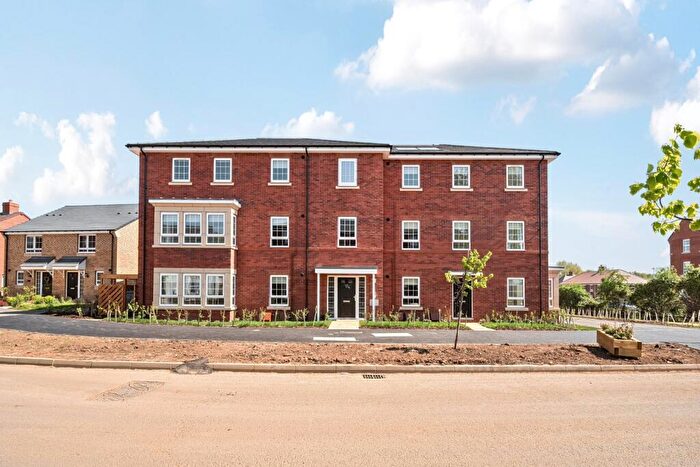 2 Bedroom Flat To Rent In Kingston Grange Drive, Upper Lighthorne, Leamington Spa, Warwickshire, CV33